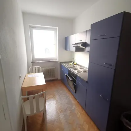 Linden - 15min To Fair Apartment *